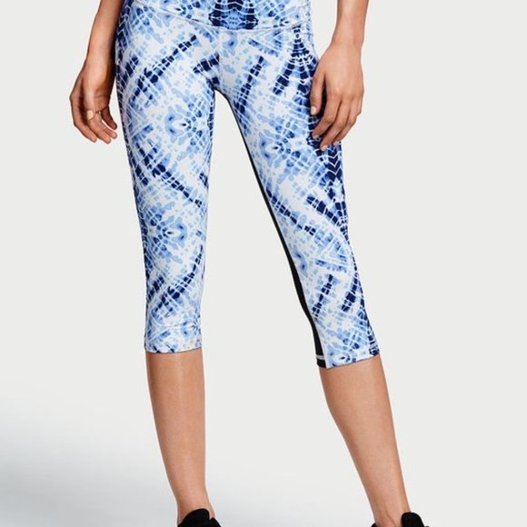 ☀️Knockout by Victoria's Secret Crop - Like new! - Picture 2 of 4